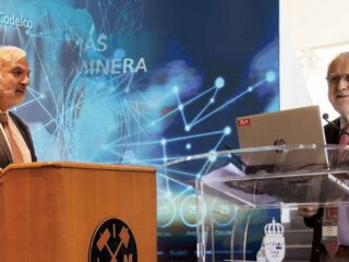 Líderes de Codelco impulsan la minería sostenible en Chile con tour de innovación y tecnología