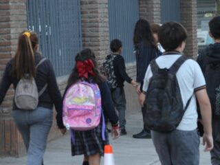 Mineduc estrena plataforma "Anótate en la Lista" para agilizar búsqueda de vacantes escolares desde diciembre