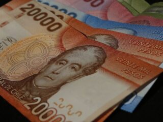 Chile aumenta aguinaldos y bonos para trabajadores públicos: Conoce los nuevos montos y condiciones