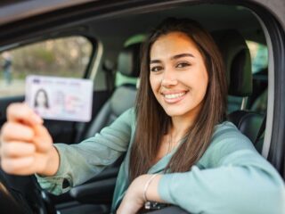 Prórroga de Licencias de Conducir Extendida Hasta 2025 Debido a COVID-19: Calendario y Recomendaciones de Renovación