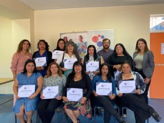 Atacama Kozan y OTEC Atacama Training capacitan a vecinas de Paipote