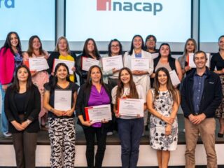 Mujeres de Penco se capacitan para insertarse profesionalmente en el mundo industrial