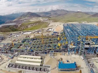 Perú: Producción récord de cobre en Las Bambas impulsa su éxito.