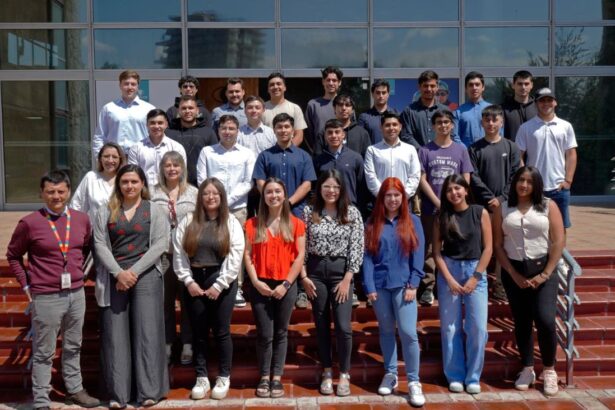 Codelco Andina impulsa el futuro de Chile: Más de 30 estudiantes inician prácticas profesionales en minería