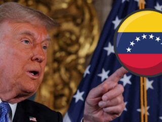 Trump corta importaciones de petróleo venezolano mientras Grenell busca diálogo en nuevas negociaciones