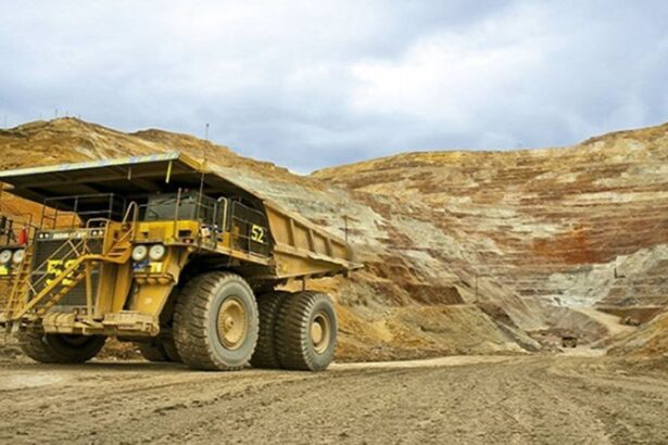 Chile enfrenta desafíos en permisología para concretar US$ 83.000 millones en inversiones mineras hasta 2033