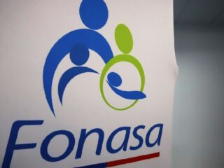 Fuga de afiliados desde isapres a Fonasa: sistema privado pierde casi 800 mil beneficiarios en cinco años