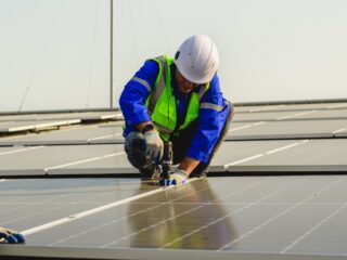 Generadoras y mineras piden revisión de régimen PMGD al gobierno