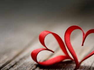 Día de San Valentín: Amor, Historia y Consumismo en la Celebración del 14 de Febrero