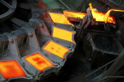 Precio del cobre rompe récord y se aproxima a los US$12.000 por tonelada