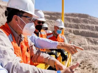 Mina Sierra Gorda Abre Postulaciones: Vacantes Disponibles y Cómo Postular