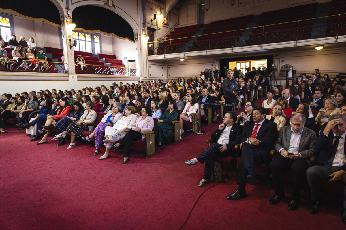 Mesa Mujer y Minería: BHP obtiene primer lugar en premiación de buenas prácticas en categoría prevención de la violencia y el acoso Mesa Mujer y Minería: BHP obtiene primer lugar en premiación de buenas prácticas en categoría prevención de la violencia y el acoso