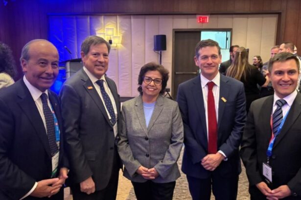 Anglo American y Codelco fortalecen minería chilena con alianza sostenible en Convención PDAC 2025