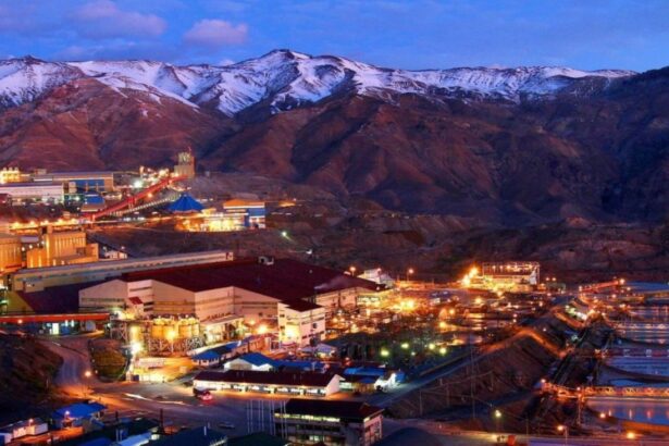 Codelco mejora seguridad en El Teniente: Nuevas barreras reducen riesgos ergonómicos y aumentan eficiencia operativa