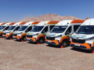 Codelco Salvador suma 10 minibuses eléctricos a su flota sustentable