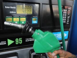 Precio de combustibles en Chile: ¿Cuánto bajan la bencina, el diésel y el gas vehicular esta semana?