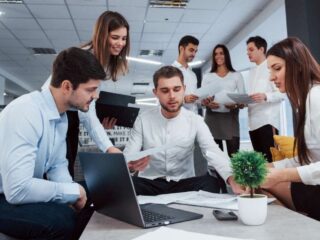 Subsidio al Empleo Joven: el Estado entrega hasta $678.000 a trabajadores entre 18 y 24 años