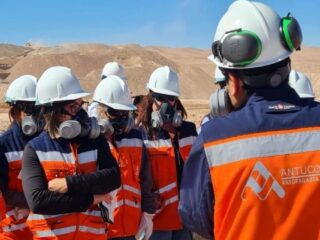 Ofertas de empleo en Antofagasta Minerals: vacantes disponibles para abril de 2025