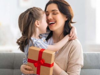 ¿Cuándo se celebra el Día de la Madre en Chile este 2025?