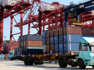 China exige a Estados Unidos el fin inmediato de su “tiránica” guerra de aranceles