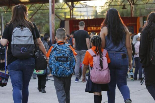 Chile Ajusta Montos del Bono Logro Escolar 2025 por IPC: Conoce los Nuevos Beneficios para Estudiantes Destacados