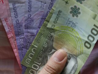 Nuevo Ajuste del Sueldo Mínimo en Chile en Mayo 2025: Detalles sobre la Ley N° 21.578 y las Propuestas de la CUT