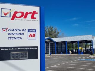 Desde el 15 de mayo, grabado de patente en vidrios será obligatorio para la revisión técnica en Chile