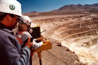 Inversión en exploración minera en Perú alcanza US$77 millones en 2025, impulsando desarrollo en Moquegua, Arequipa y Áncash