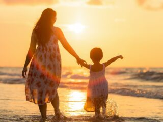 Día de la Madre en Chile 2025: Celebración y Promociones Especiales el 11 de Mayo