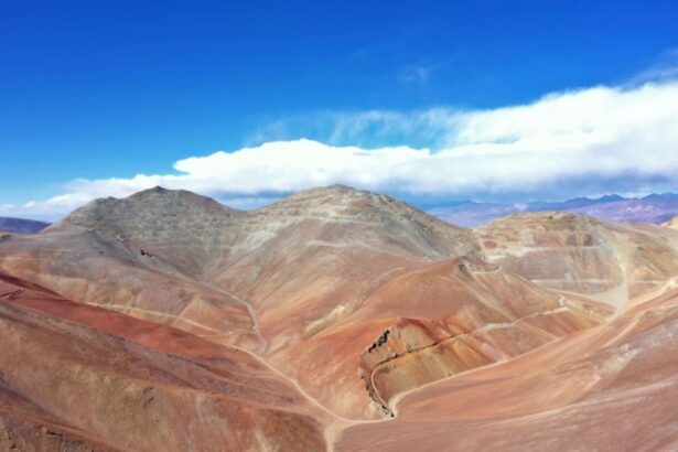 RIO2 Impulsa Proyecto Fenix Gold: Primer Vertido de Oro en 2026, Planta ADR en Construcción y Expansión en Evaluación