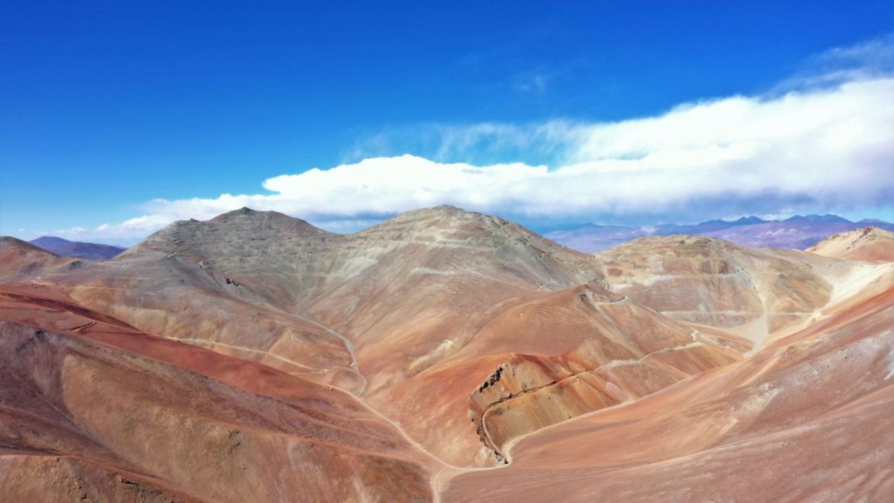 RIO2 Impulsa Proyecto Fenix Gold: Primer Vertido de Oro en 2026, Planta ADR en Construcción y Expansión en Evaluación