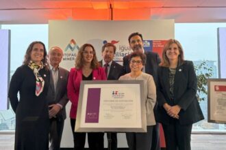 Antofagasta Minerals Impulsa la Inclusión Femenina en Minería con el Reconocimiento del Sello Iguala Conciliación