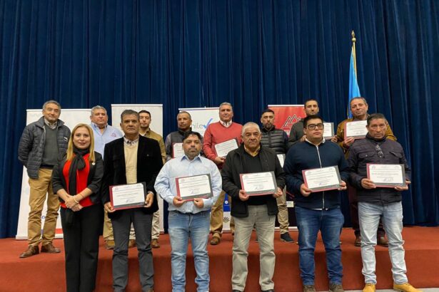 Minera San Gerónimo de Coquimbo completa 75 por ciento de operadores y mantenedores certificados por ChileValora 