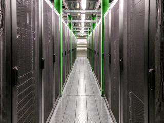 Refrigeración líquida: el futuro de los centros de datos sostenibles en Chile 