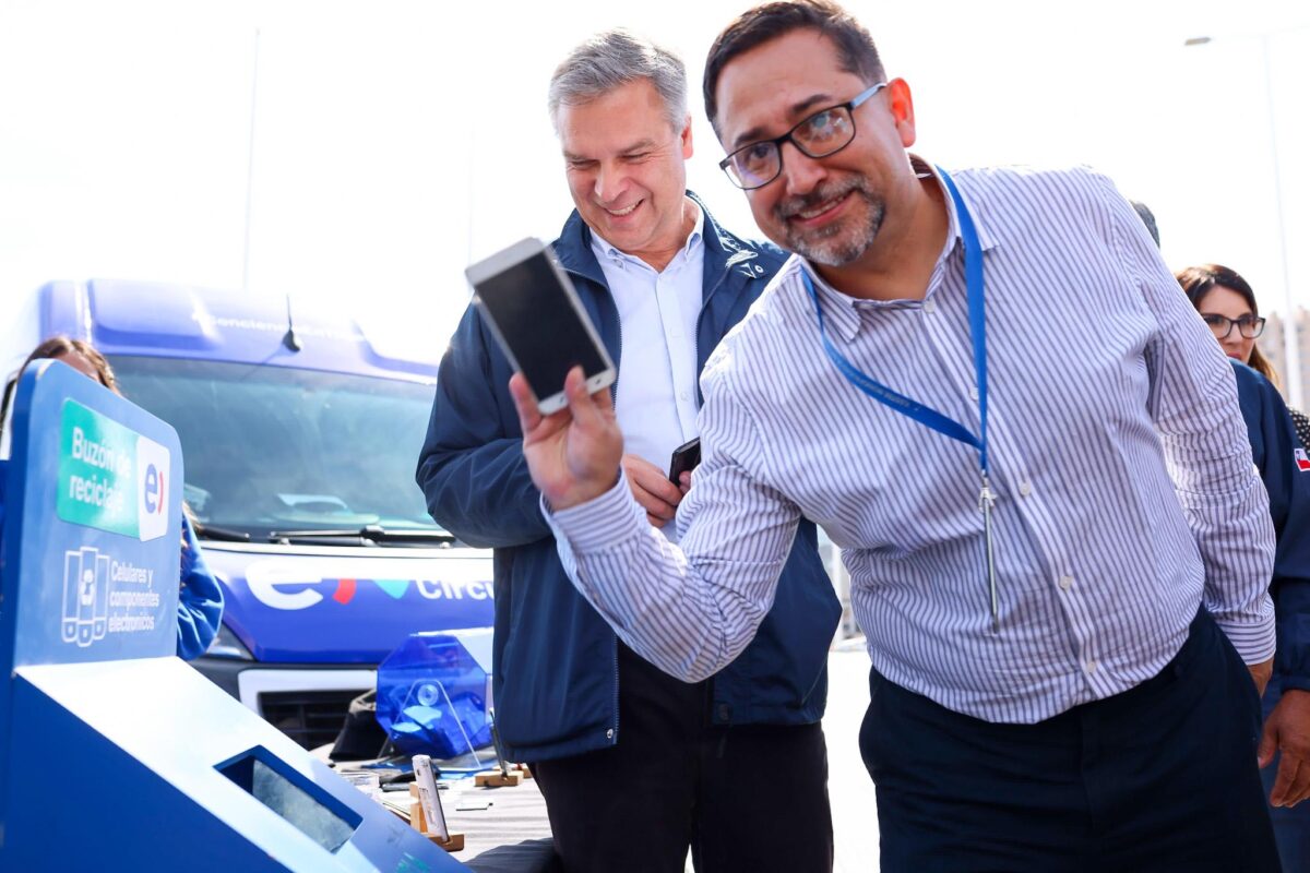 ¿Celulares olvidados en el cajón? “Ruta Circular” de Entel recorrerá Chile recolectando equipos en desuso ¿Celulares olvidados en el cajón? “Ruta Circular” de Entel recorrerá Chile recolectando equipos en desuso