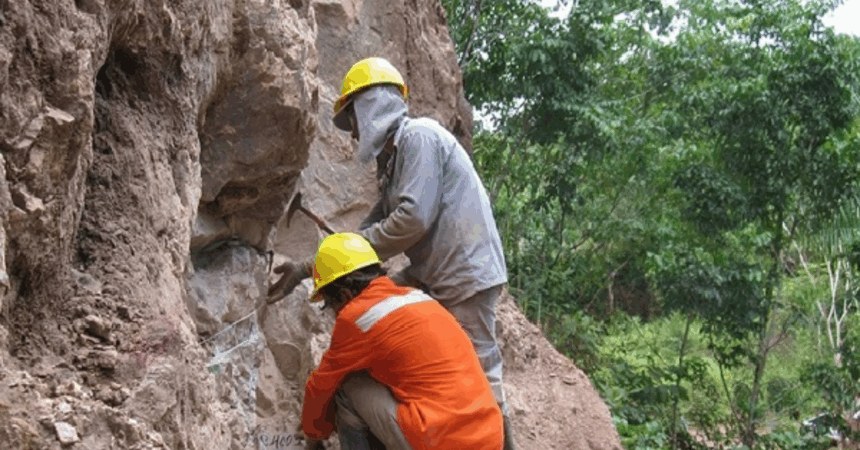 Royal Gold adquiere participaciones en el proyecto de desarrollo de cobre-oro-molibdeno Warintza a gran escala y larga vida en Ecuador