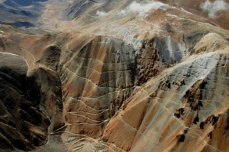 Multa de Dirección General de Aguas a Barrick por extracción excesiva de agua en Huasco.