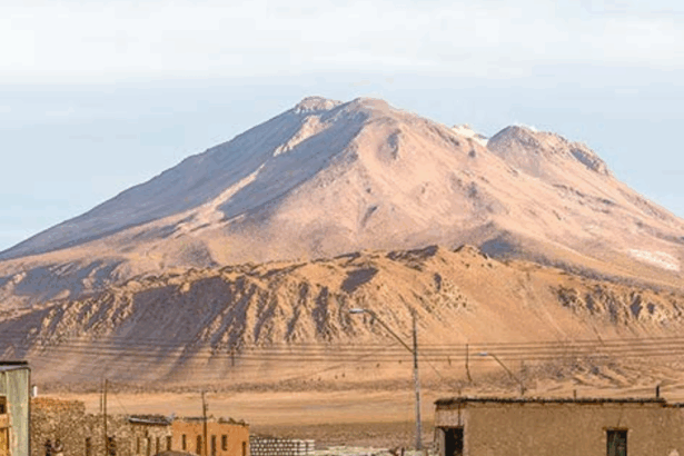 Wealth Minerals y la comunidad indígena quechua de Ollague forman la empresa mixta Kuska Minerals para desarrollar el proyecto Kuska en el Salar de Ollague