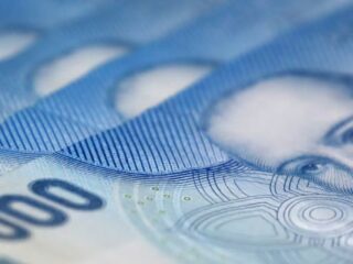 IPS entrega automáticamente $450.000 a mujeres en Chile: revisa si accedes al Bono Dueña de Casa