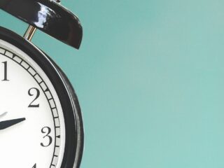 Cambio de hora en Chile 2025: ¿Cuándo se adelanta el reloj para el horario de verano?
