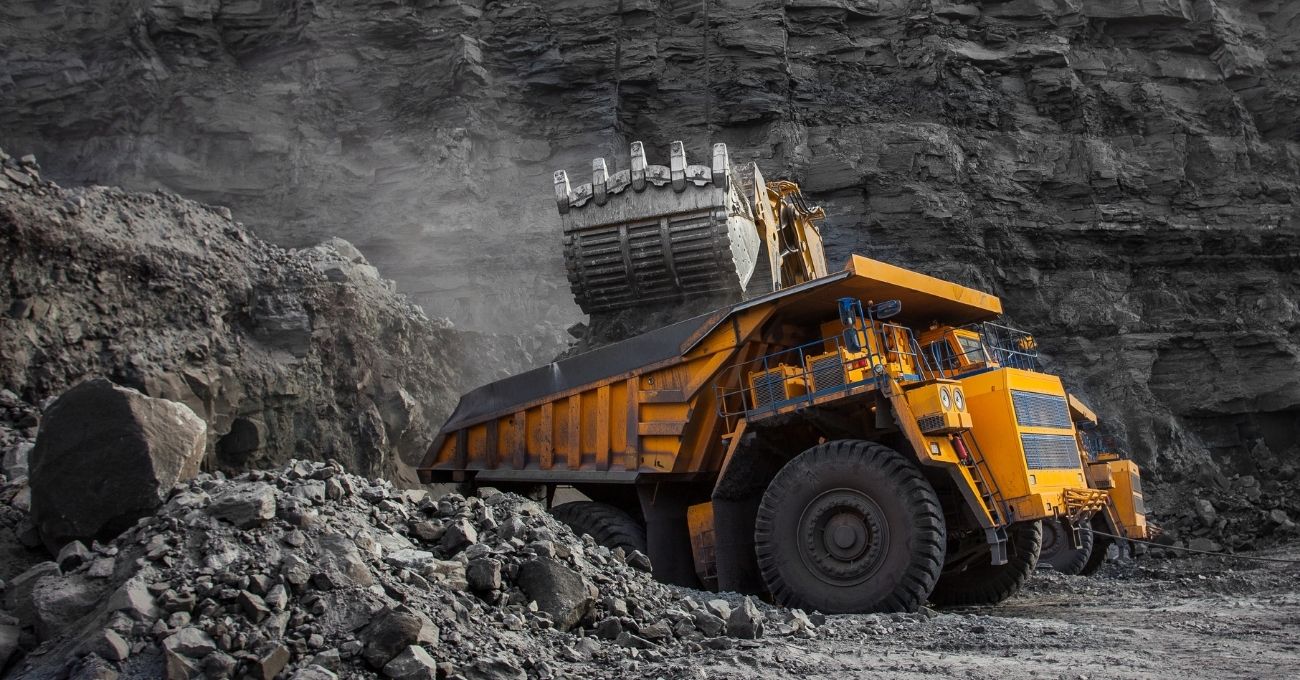 Minería impulsa la producción industrial en Chile: crece 12,1% en abril y da nuevo aire a la economía
