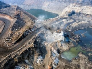 China descubre el mayor yacimiento de oro del mundo: 1.000 toneladas en Hunan