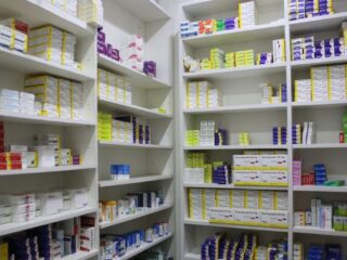Hasta un 90% más baratos: los 18 medicamentos que están con descuentos durante este invierno