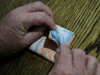 Bono Base Familiar 2025: el Gobierno pagará $58.500 mensuales de forma automática por 24 meses