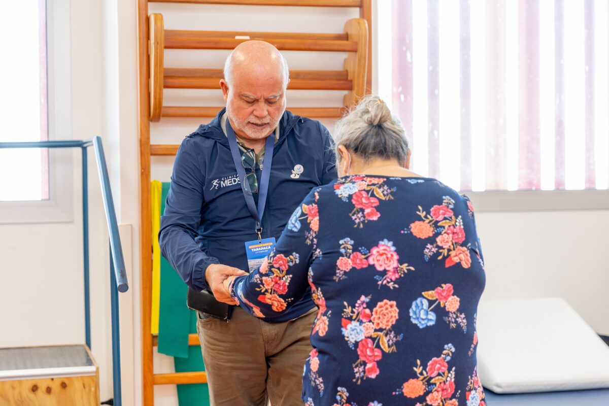 Más de 2 mil prestaciones médicas se realizan en operativo solidario en la Región de Tarapacá para disminuir las listas de espera Más de 2 mil prestaciones médicas se realizan en operativo solidario en la Región de Tarapacá para disminuir las listas de espera