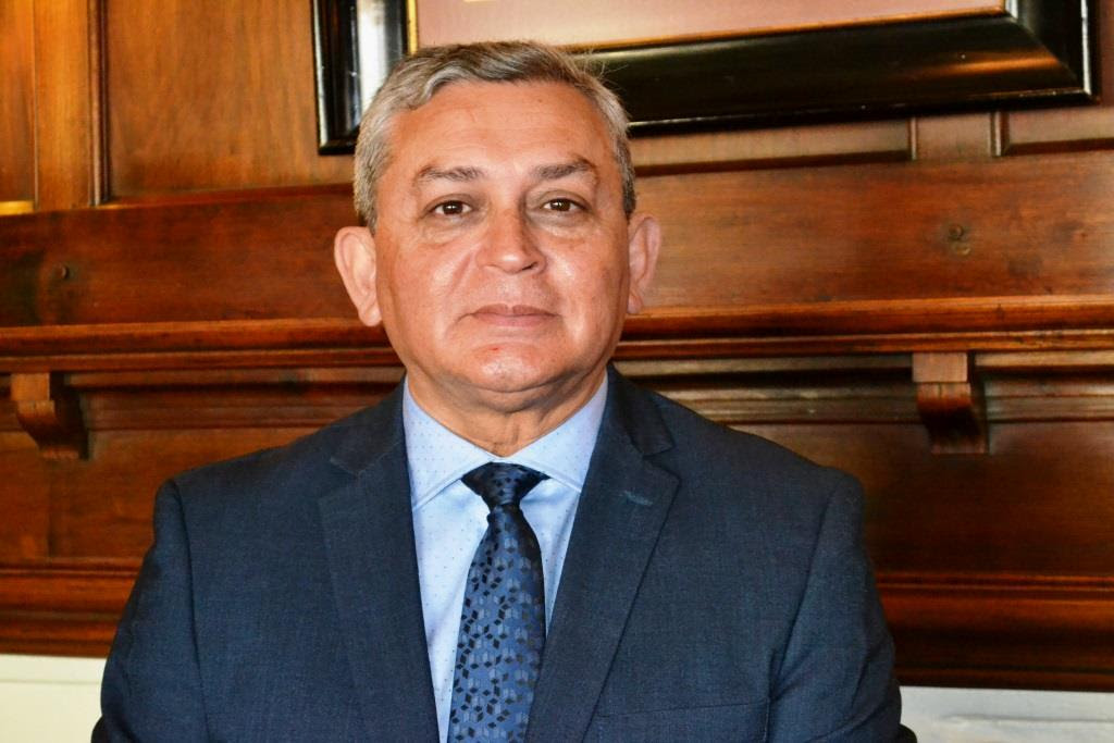 Una Ley Marco para el Fomento Productivo y Desarrollo Estratégico de la Pequeña y Mediana Minería