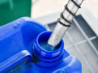 Ahorra en Calefacción: Descuentos en Parafina para el Invierno 2025 en Petrobras y Copec