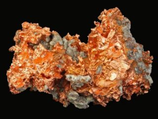 Descubrimiento de Gigantesco Depósito de Cobre en la Meseta Qinghai-Xizang: China Refuerza su Dominio en el Mercado Global Amid Desafíos de Extracción