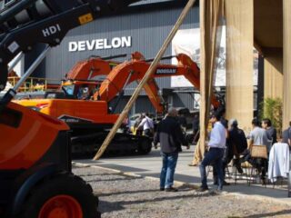 HD Hyundai Infracore Chile Impulsa la Innovación en Construcción y Minería con Equipos de Última Generación en el Open Day Develon Quilicura