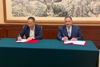 Gobernador Ricardo Quintela y Trailblazer impulsan minería sustentable en La Rioja con nuevo acuerdo de cooperación
